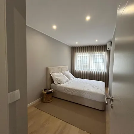 Near Family - Free Parking Apartment