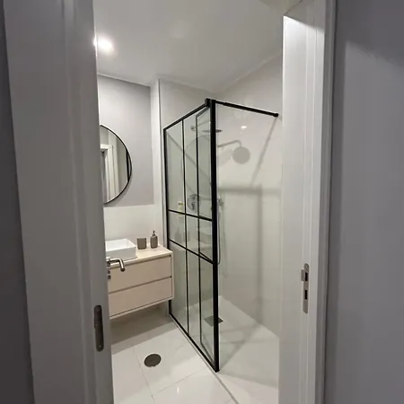 Apartment Near Family - Free Parking *