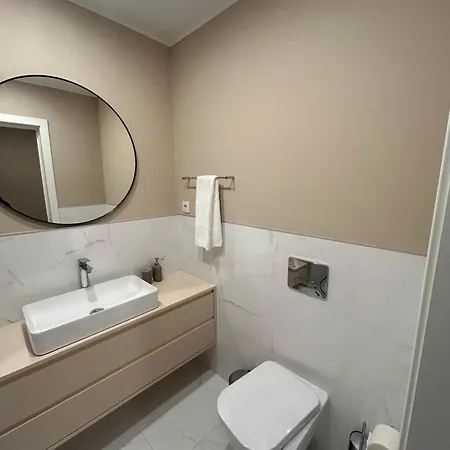 Apartment Near Family - Free Parking Porto