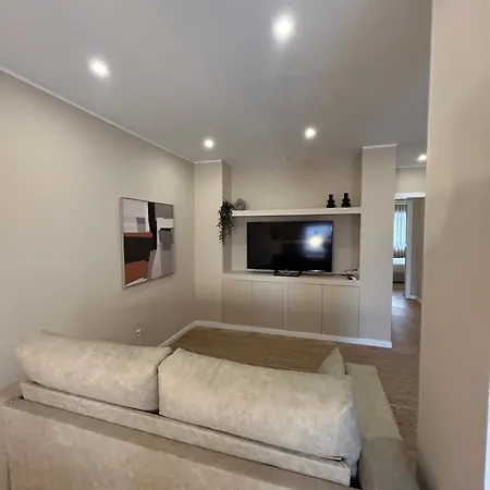 Apartment Near Family - Free Parking *