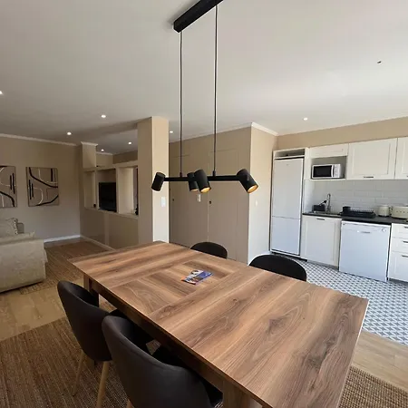 Apartment Near Family - Free Parking *